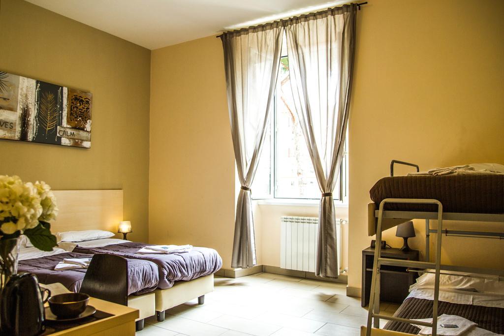 Mosaic Central Guest House Rome Room photo
